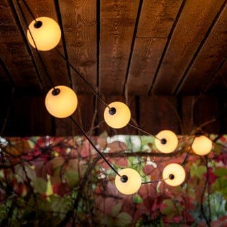 Northlight utendørs lyslenke solcelle hvite kuler, 5,6 m