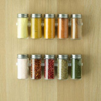 Krydderholder til skuff, selvheftende, rommer 20 glass